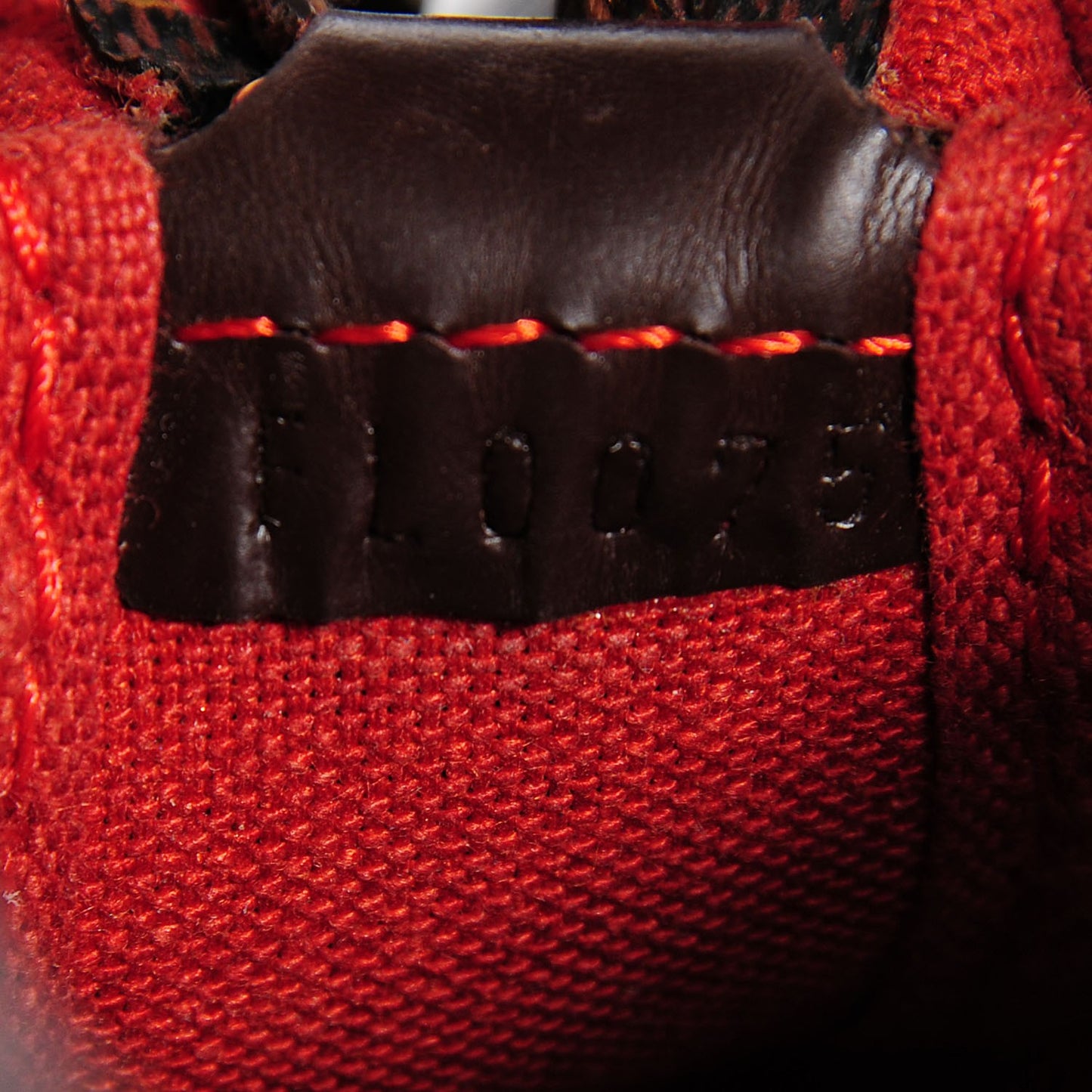 Damier Ebene Navona Pochette Accessories