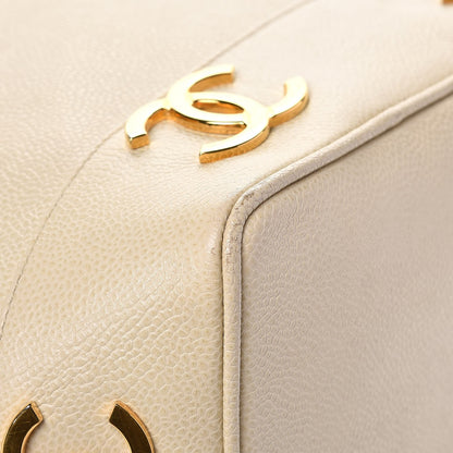 Chanel Caviar CC Bucket Shoulder Bag White 12 of 14