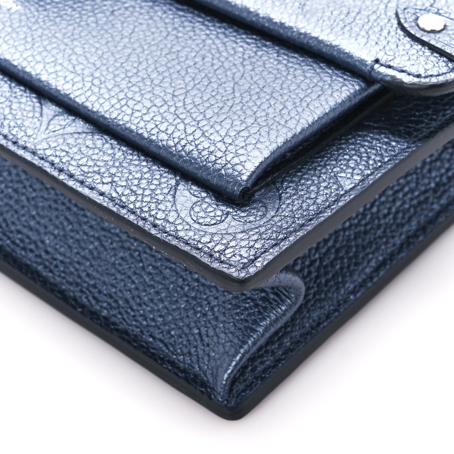 Metalli Empreinte Monogram Vavin Chain Wallet Navy Nacre