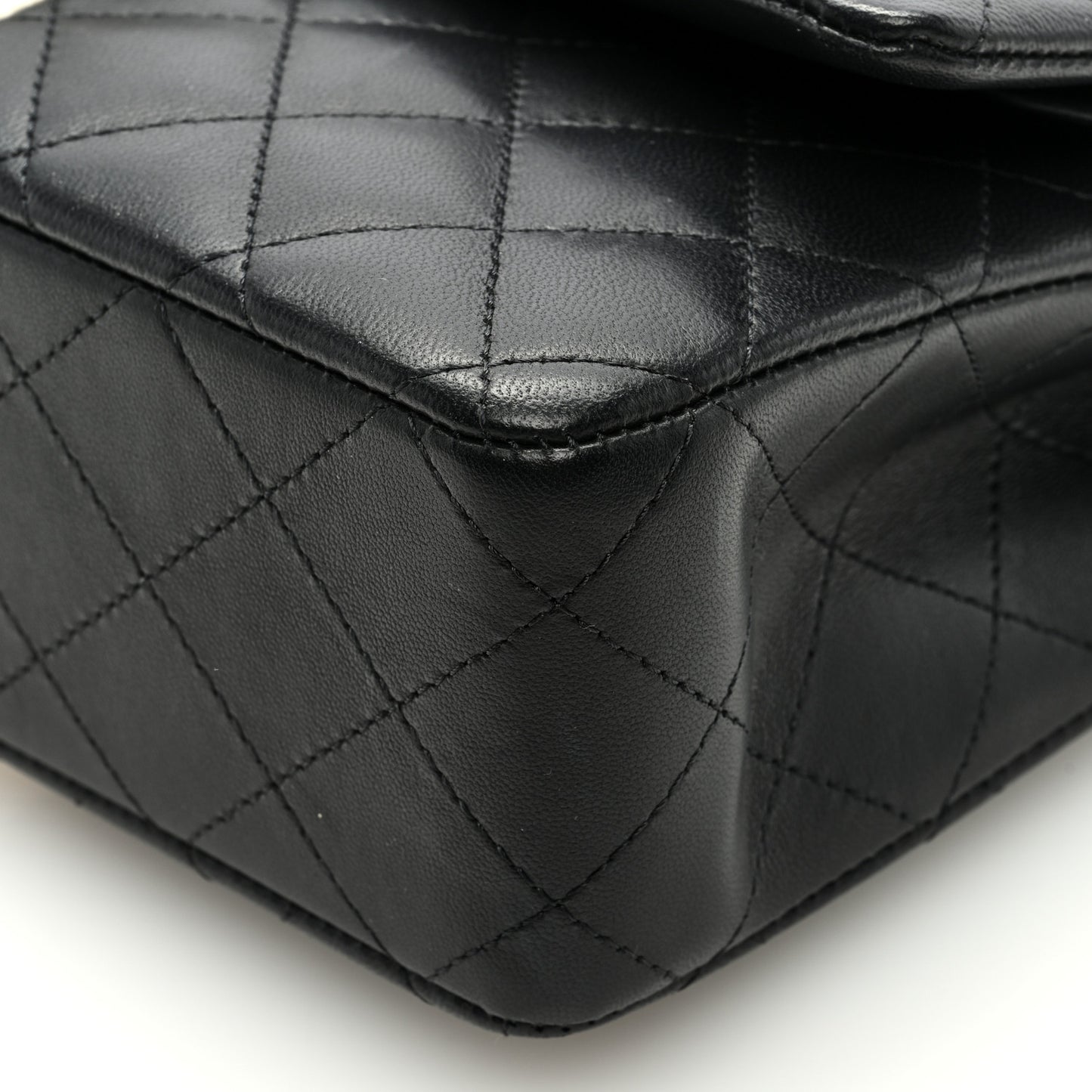 Lambskin Quilted Medium Double Flap Black White