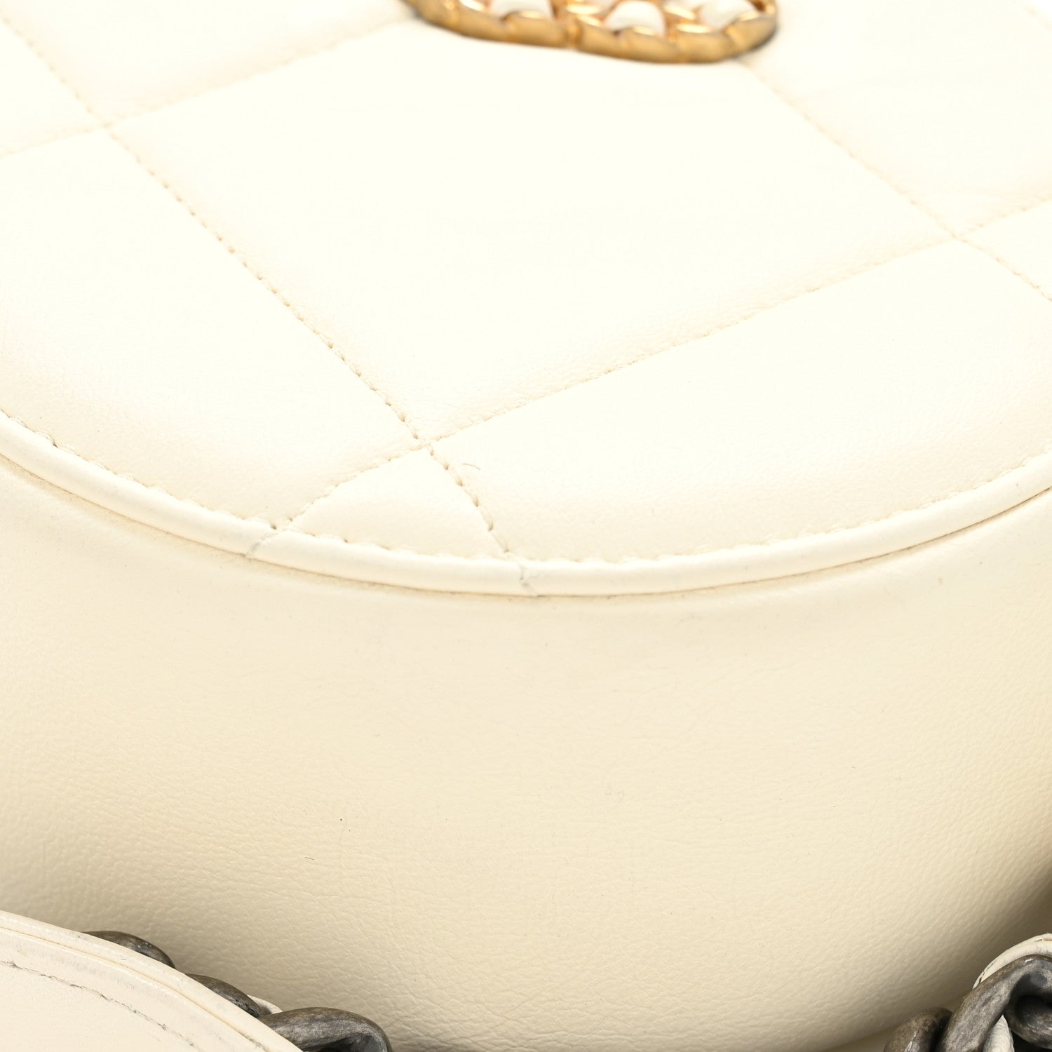 Chanel Lambskin Quilted Chanel 19 Round Clutch With Chain White 11 of 14