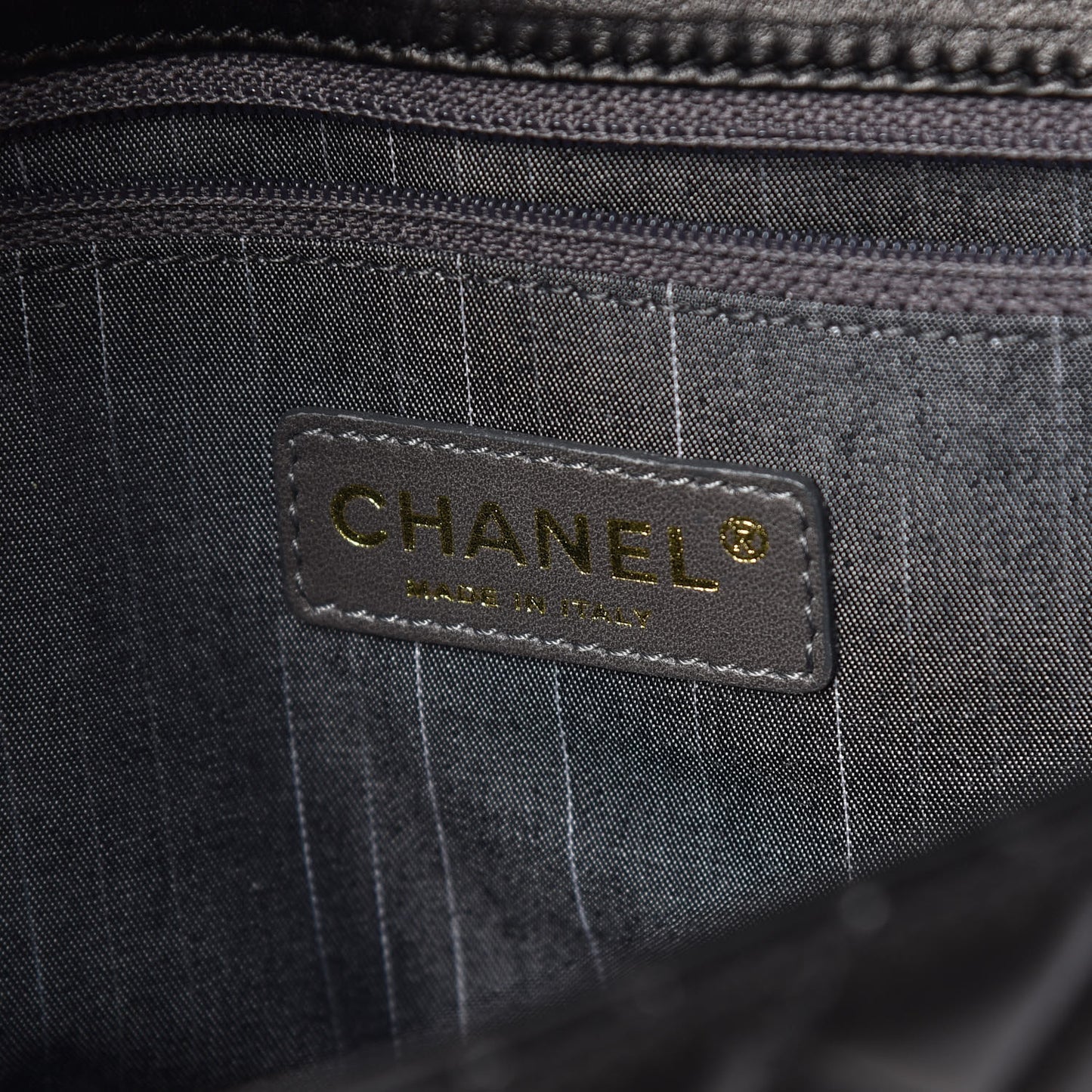 Lambskin Medium Westminster Pearl Flap Black