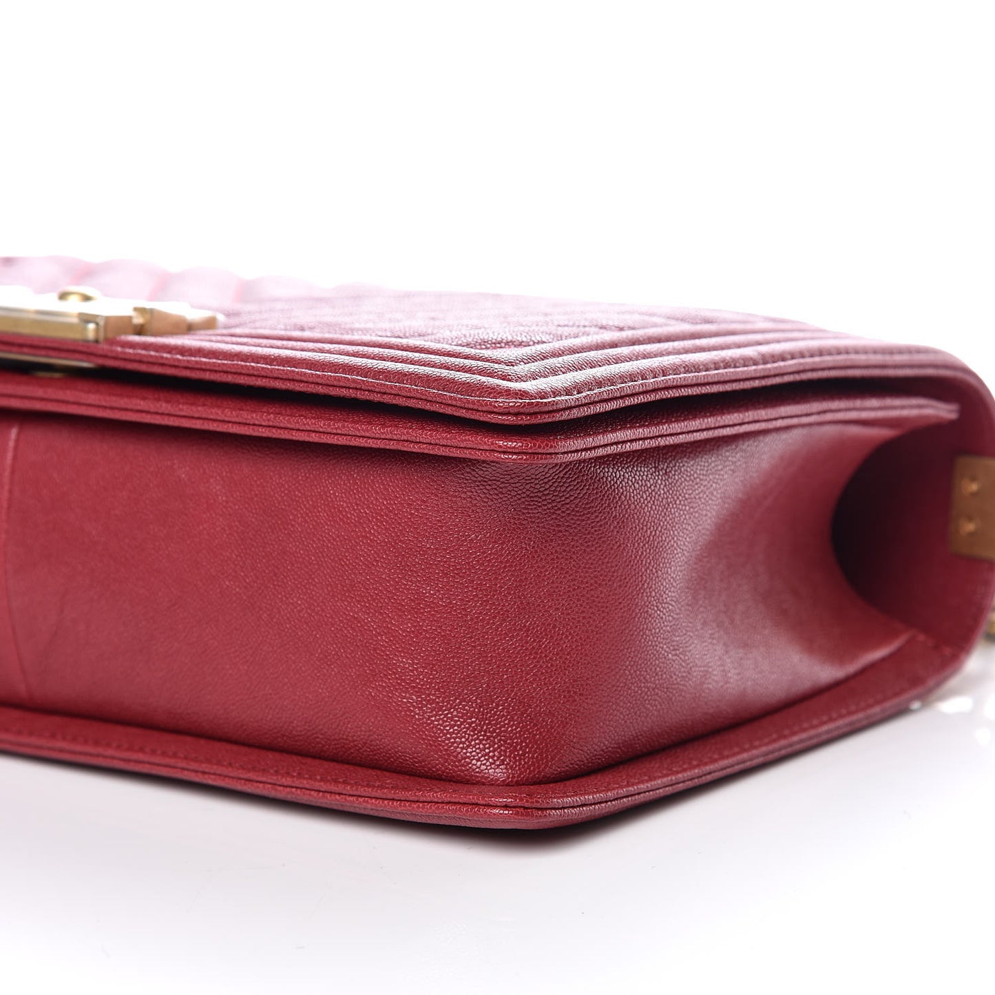 Caviar Chevron Quilted New Medium Boy Flap Red