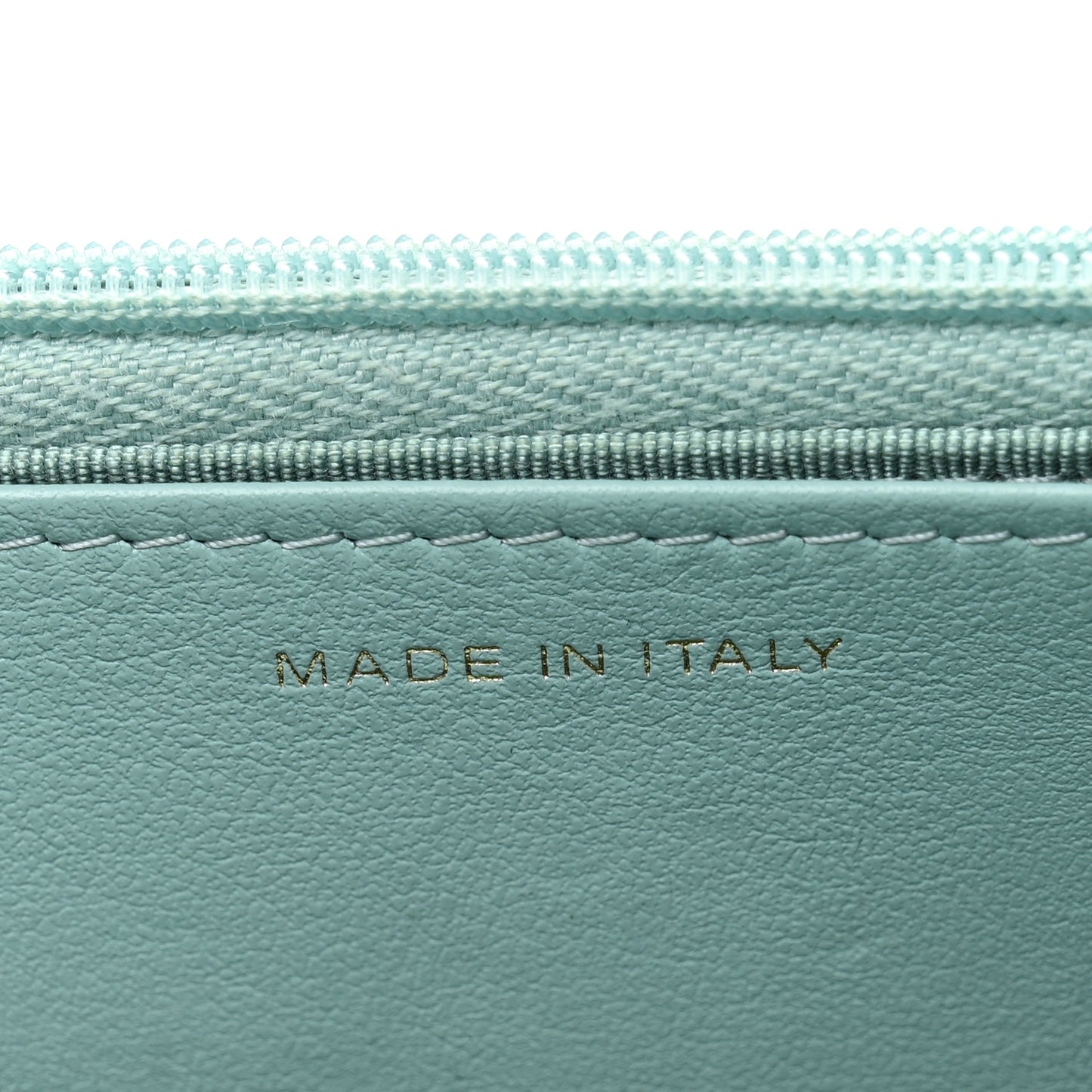 Caviar Quilted Wallet on Chain WOC Light Blue