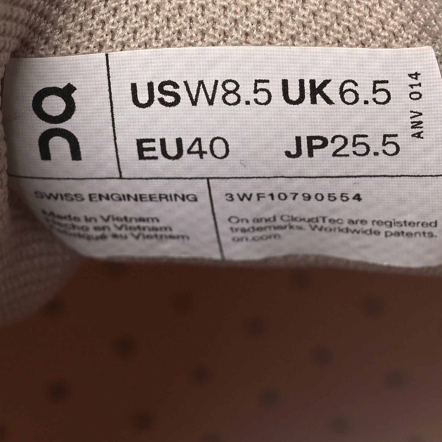 X ON Canvas Mesh Womens Cloudventure 2.0 Sneakers 40 Arena Sand
