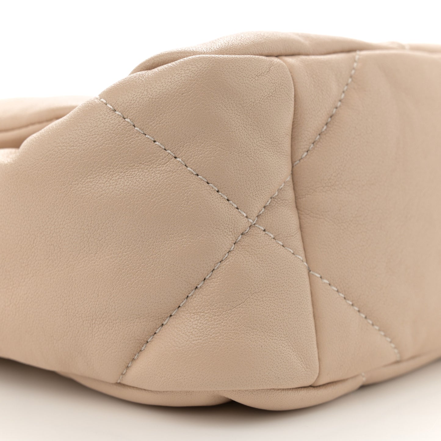 Lambskin Quilted Medium Chanel 19 Flap Beige