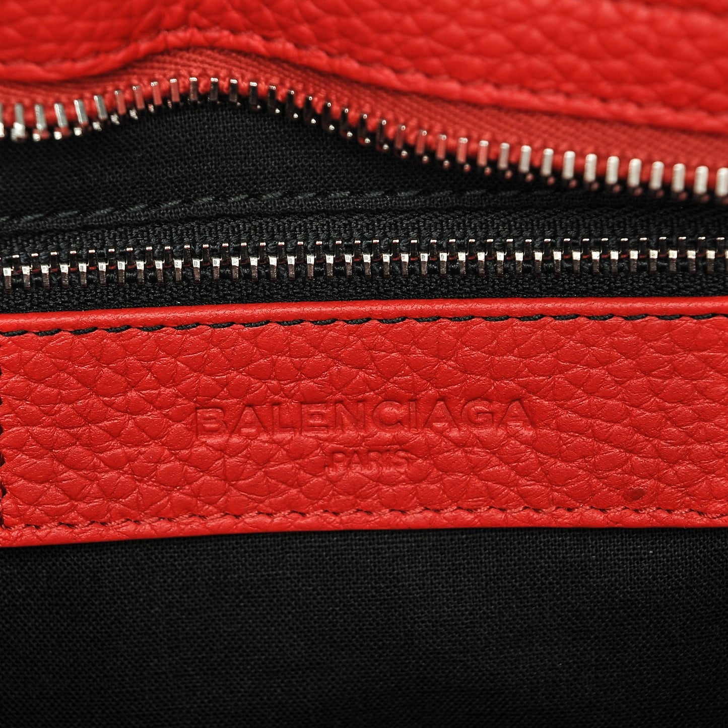 Vibrato Calfskin Classic Silver Hardware City Rouge Cerise