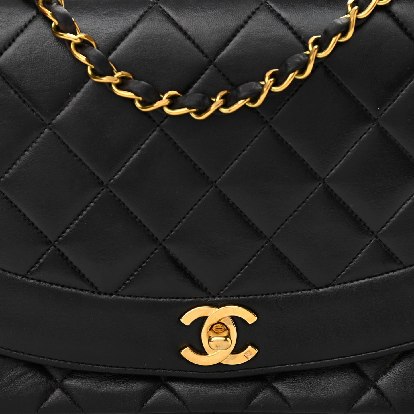 Lambskin Quilted Medium Single Flap Black