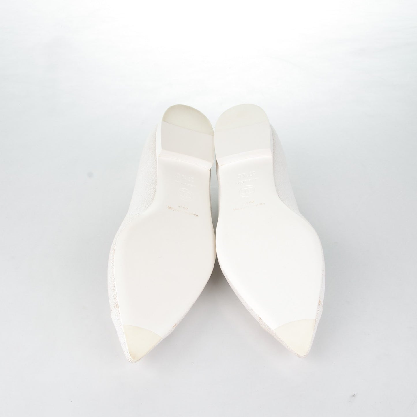 Crackled Calfskin CC Ballerina Flats 37.5 White