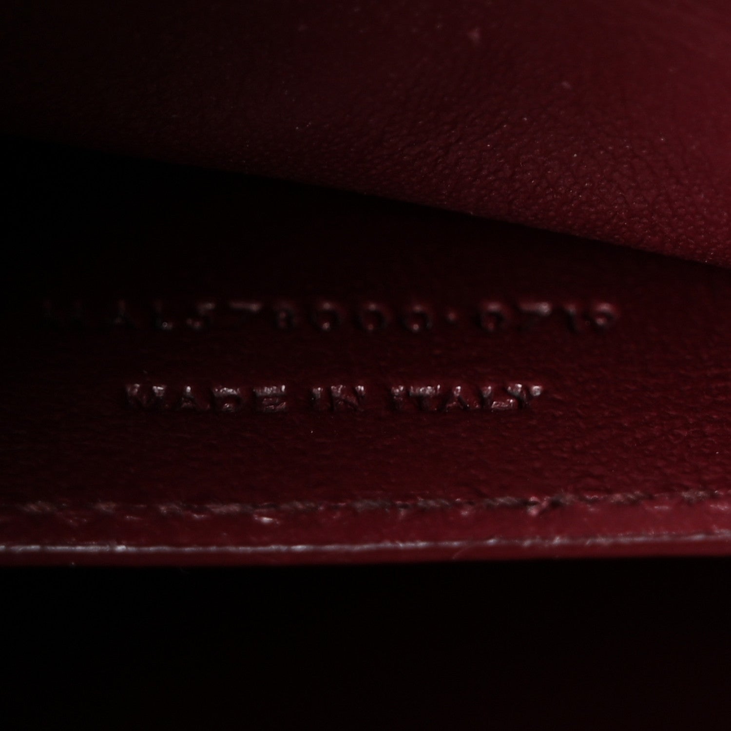 Saint Laurent Calfskin Crocodile Embossed Medium Classic Monogram Cassandra Top Handle Black Rouge Legion 7 of 10