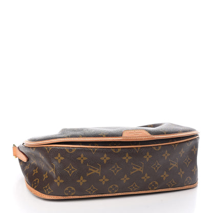 Louis Vuitton Monogram Menilmontant MM 4 of 19
