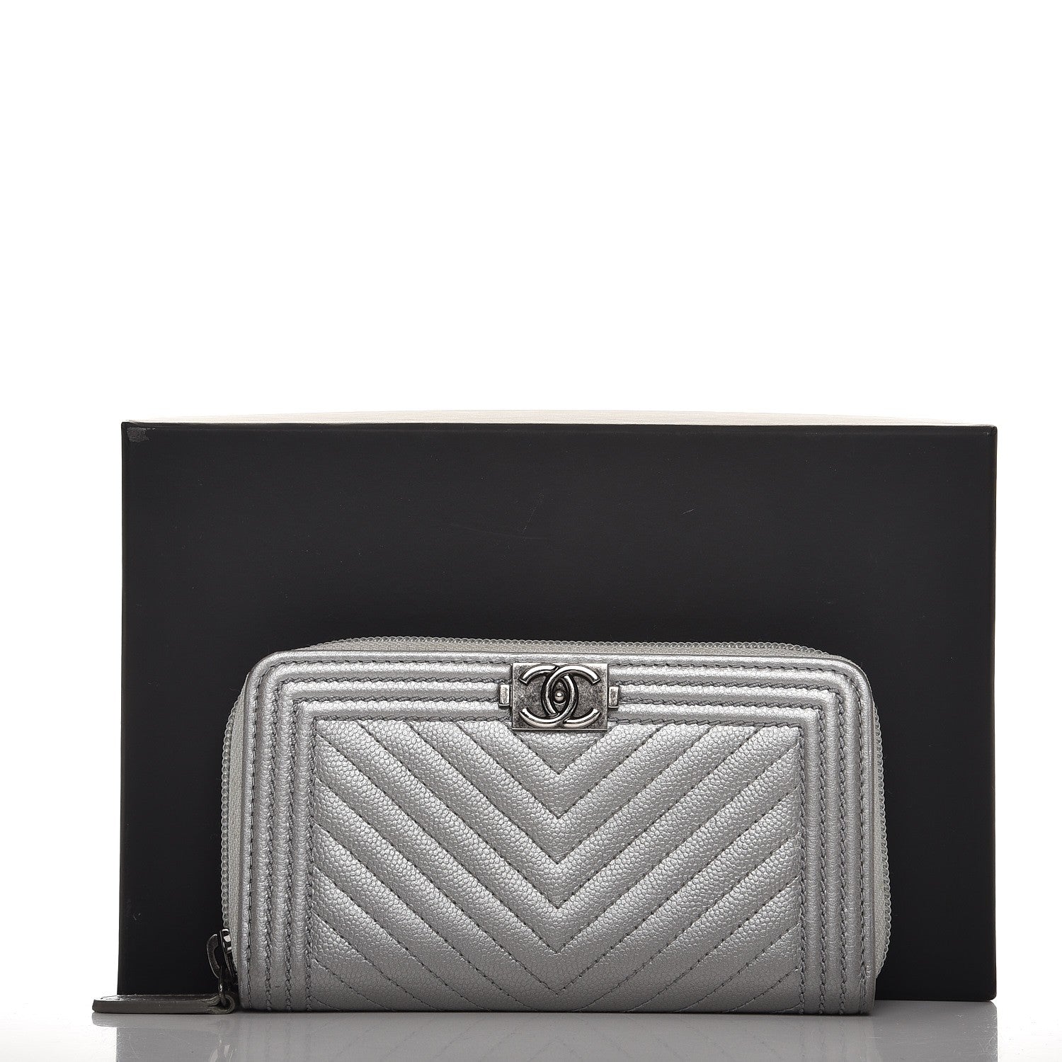 Chanel Metallic Caviar Chevron Quilted Boy Small Zip Around Wallet Silver 9 of 9