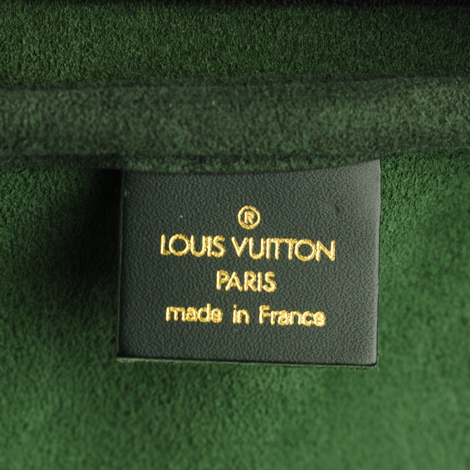 Louis Vuitton Taiga Kendall PM 2 of 9