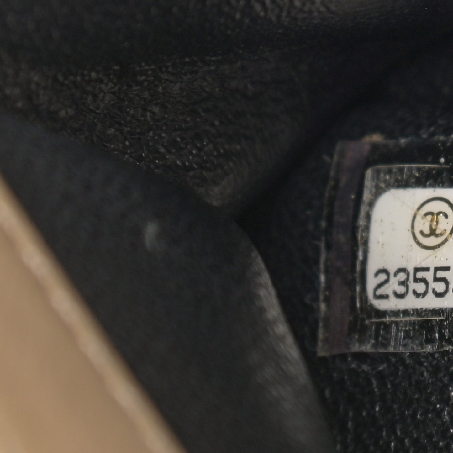 Suede Quilted 2.55 Reissue Hanger Flap 225 Beige