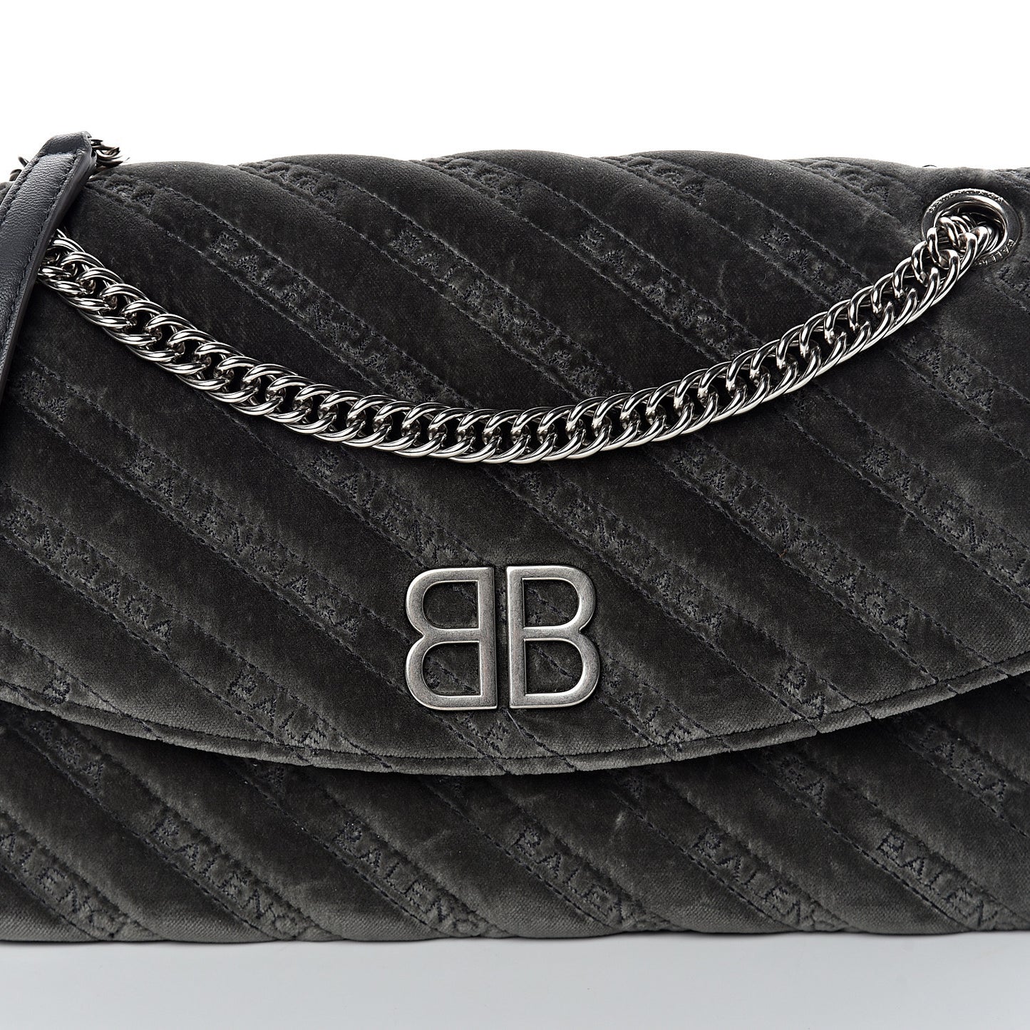Velvet Logo Matelasse M BB Chain Shoulder Bag Gris
