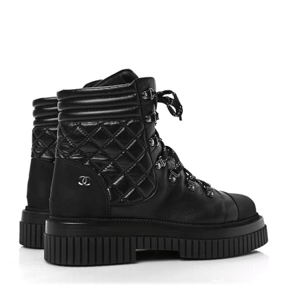 Chanel Calfskin Grosgrain Quilted Lace Up Boots 41 Black Grey 4 of 7