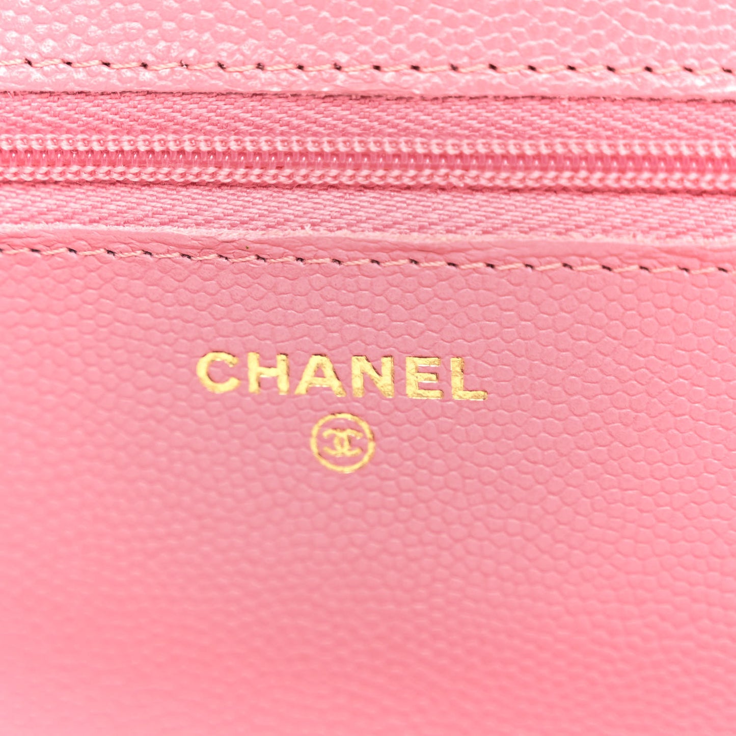 Shiny Caviar Quilted Wallet On Chain WOC Pink