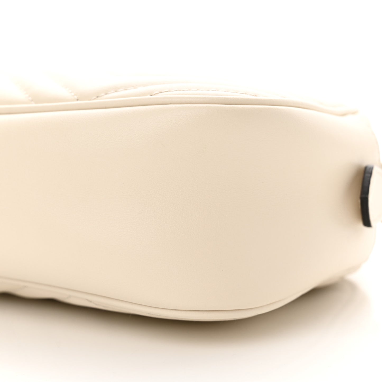 Calfskin Matelasse Small GG Marmont Chain Shoulder Bag White