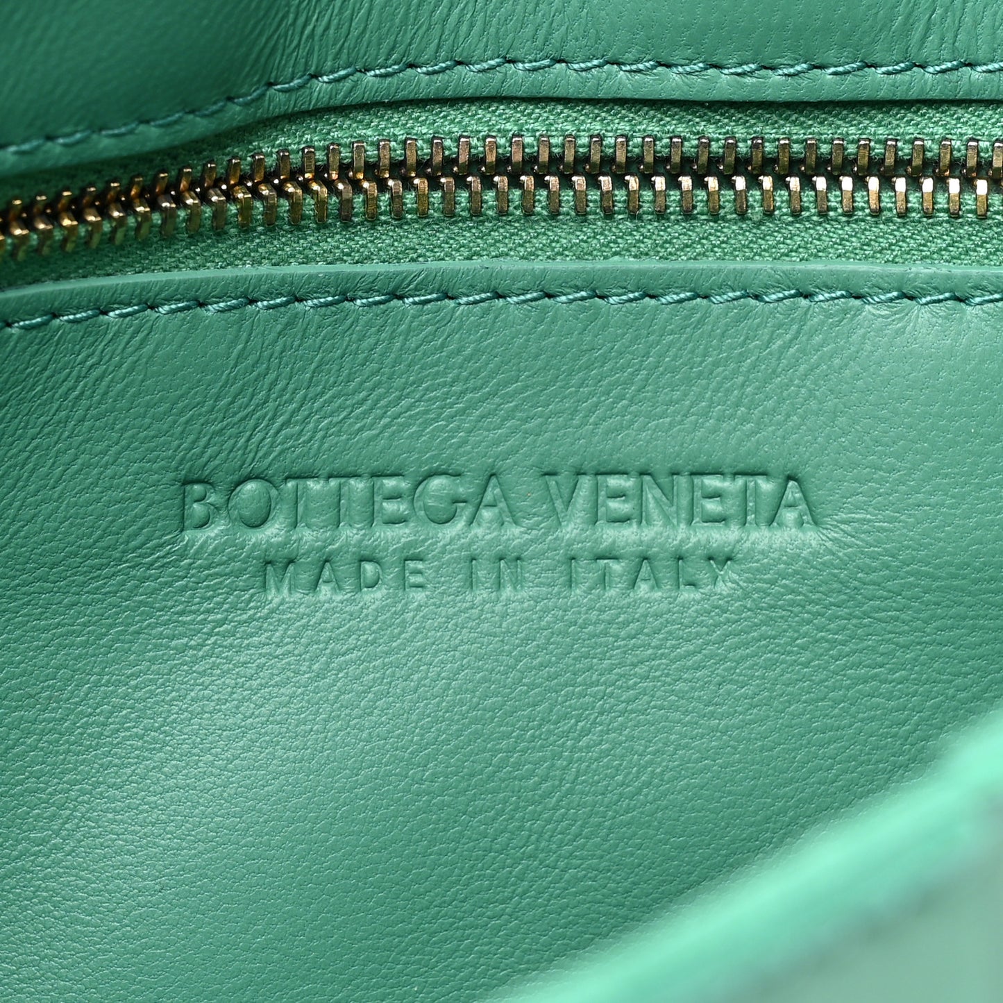 Nappa Maxi Intreccio Cassette Bag Mermaid