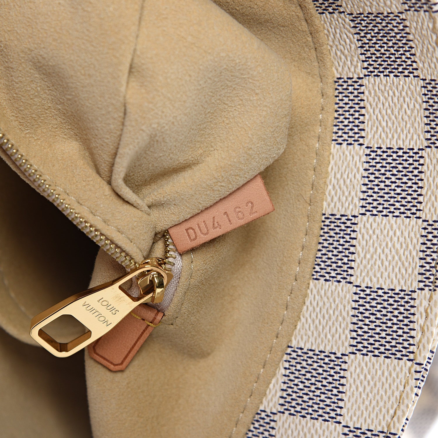 Louis Vuitton Damier Azur Salina GM 6 of 13