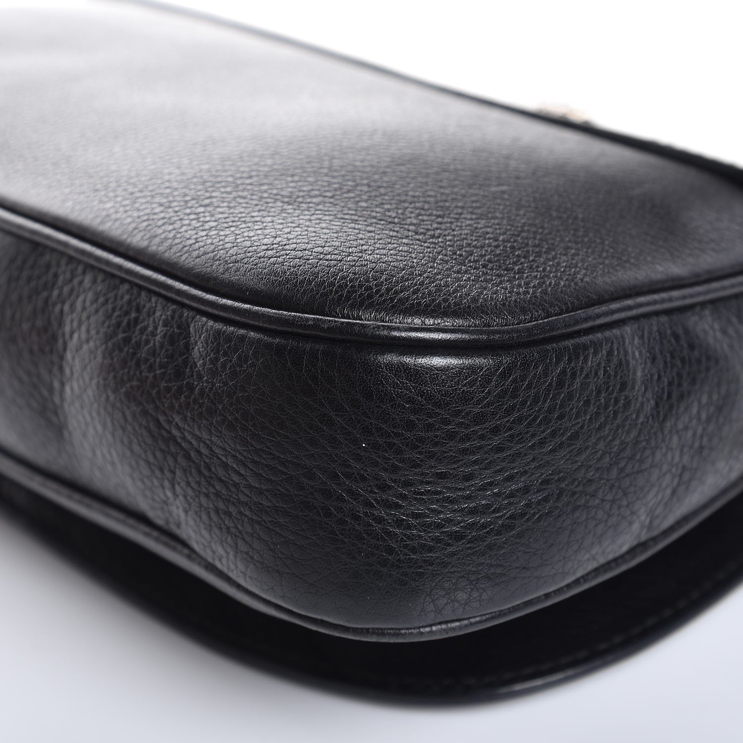Gucci Pebbled Calfskin Medium Soho Flap Crossbody Black 16 of 17