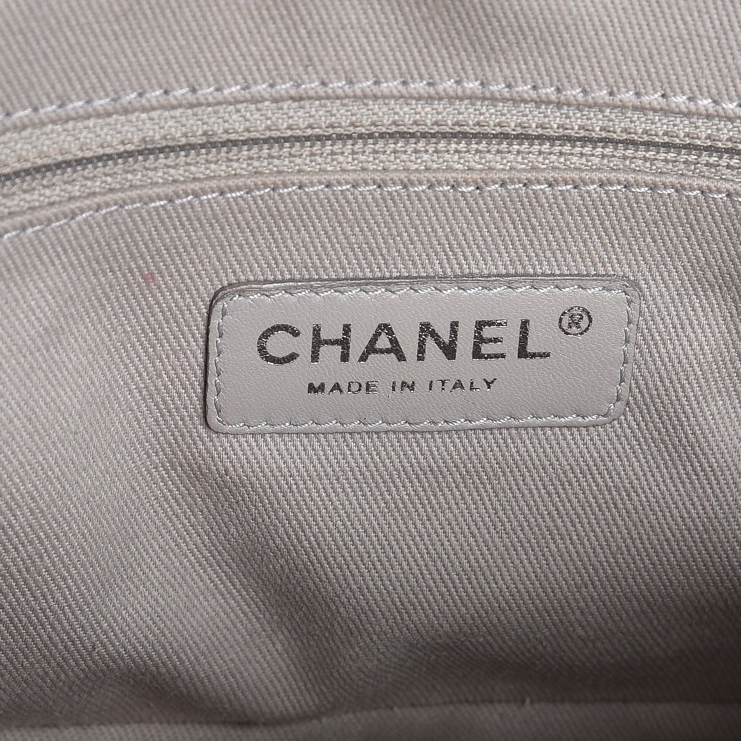Caviar Quilted Medium Easy Flap Black