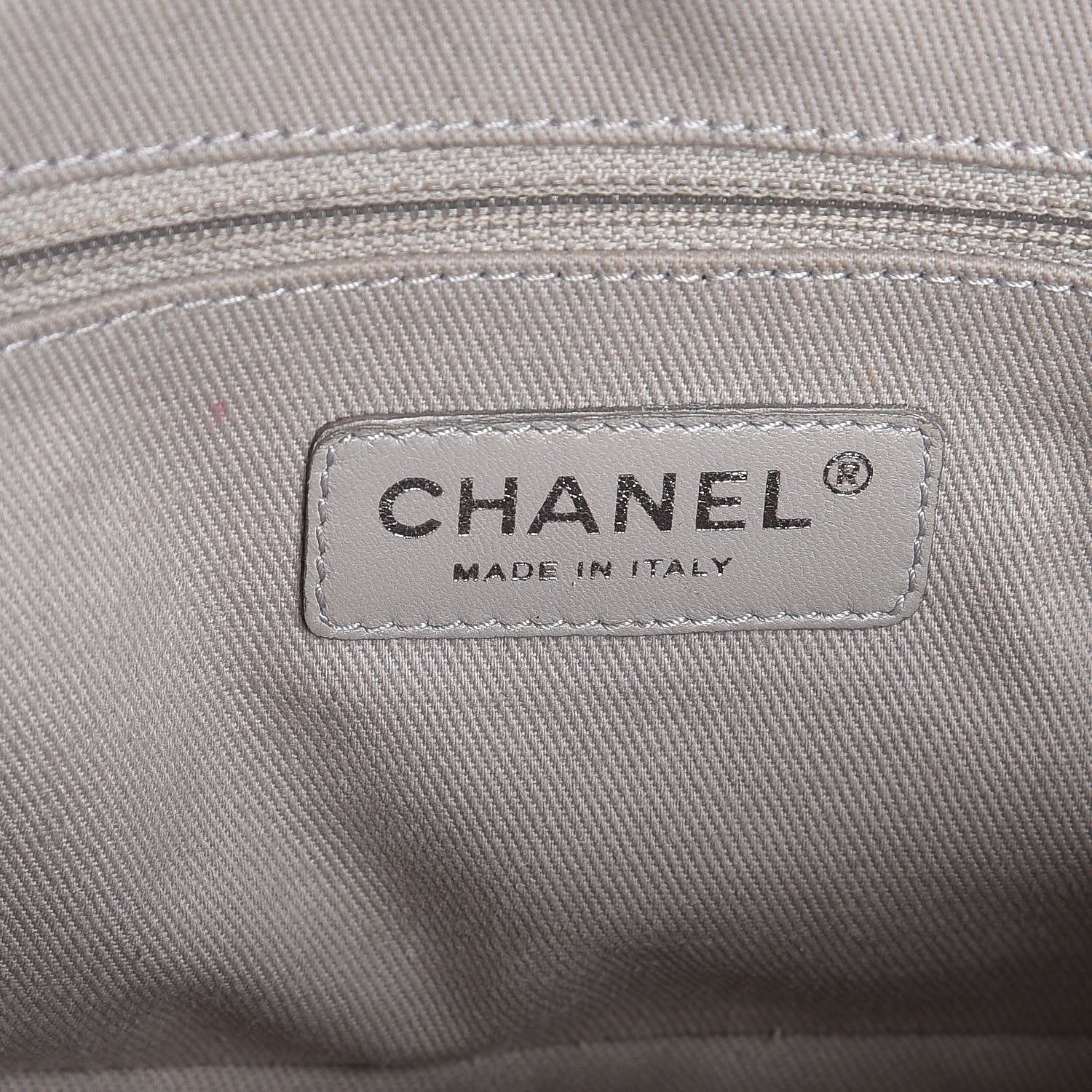 Chanel Caviar Quilted Medium Easy Flap Black 6 of 7