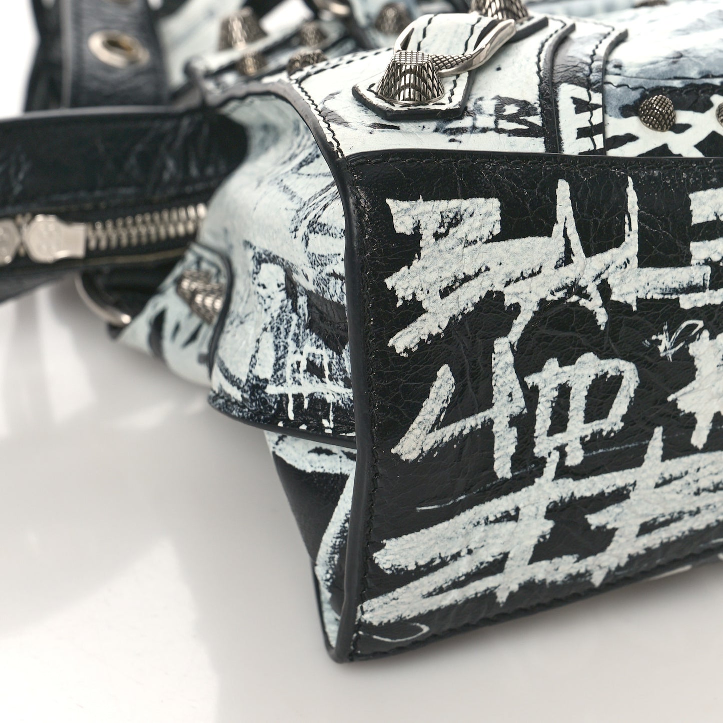 Agneau Arena Graffiti Neo Cagole Handbag XS Black White
