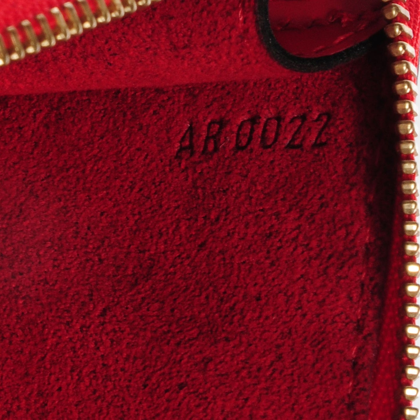 Epi Pochette Accessories 24 Castillan Red