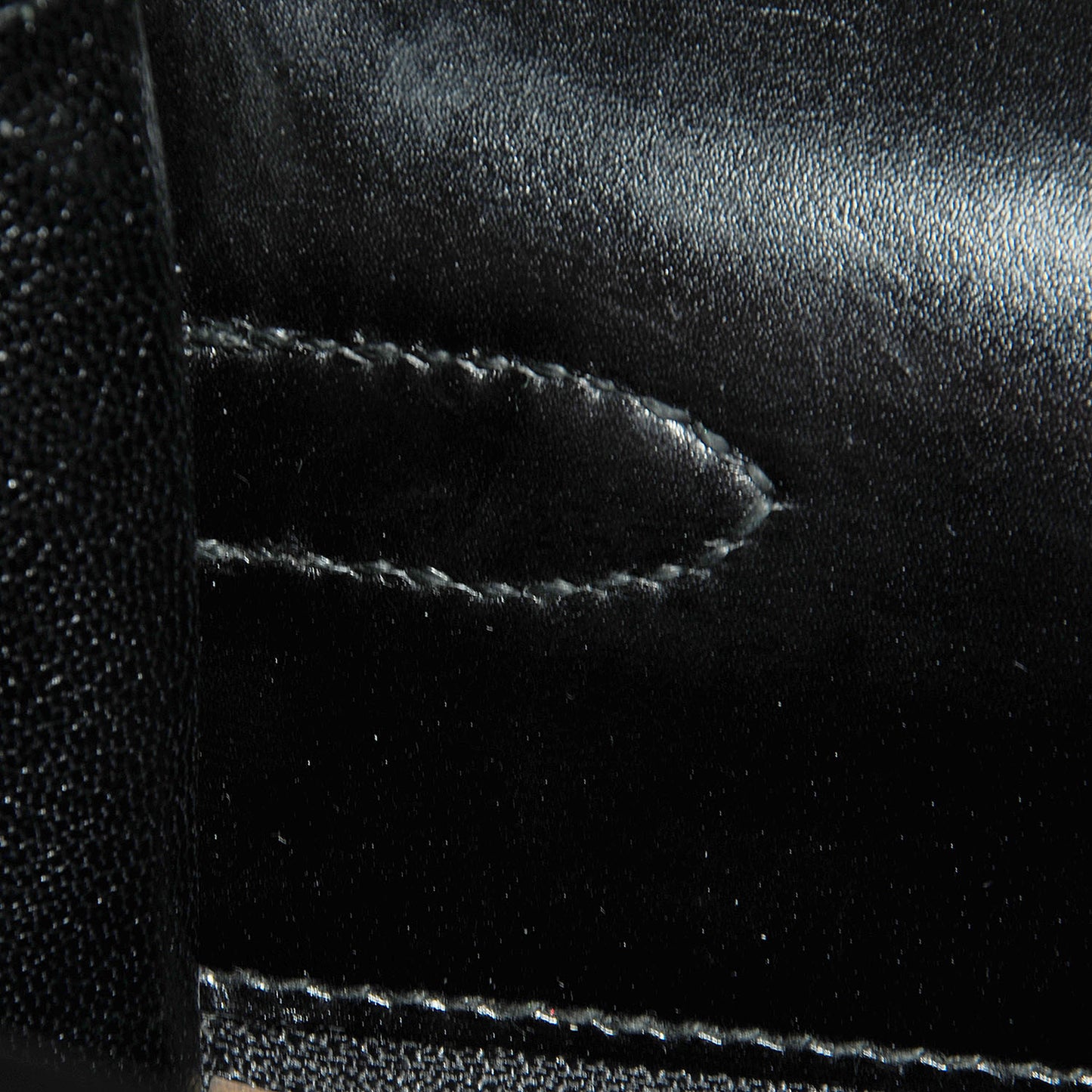 Box Kelly Retourne 32 Black