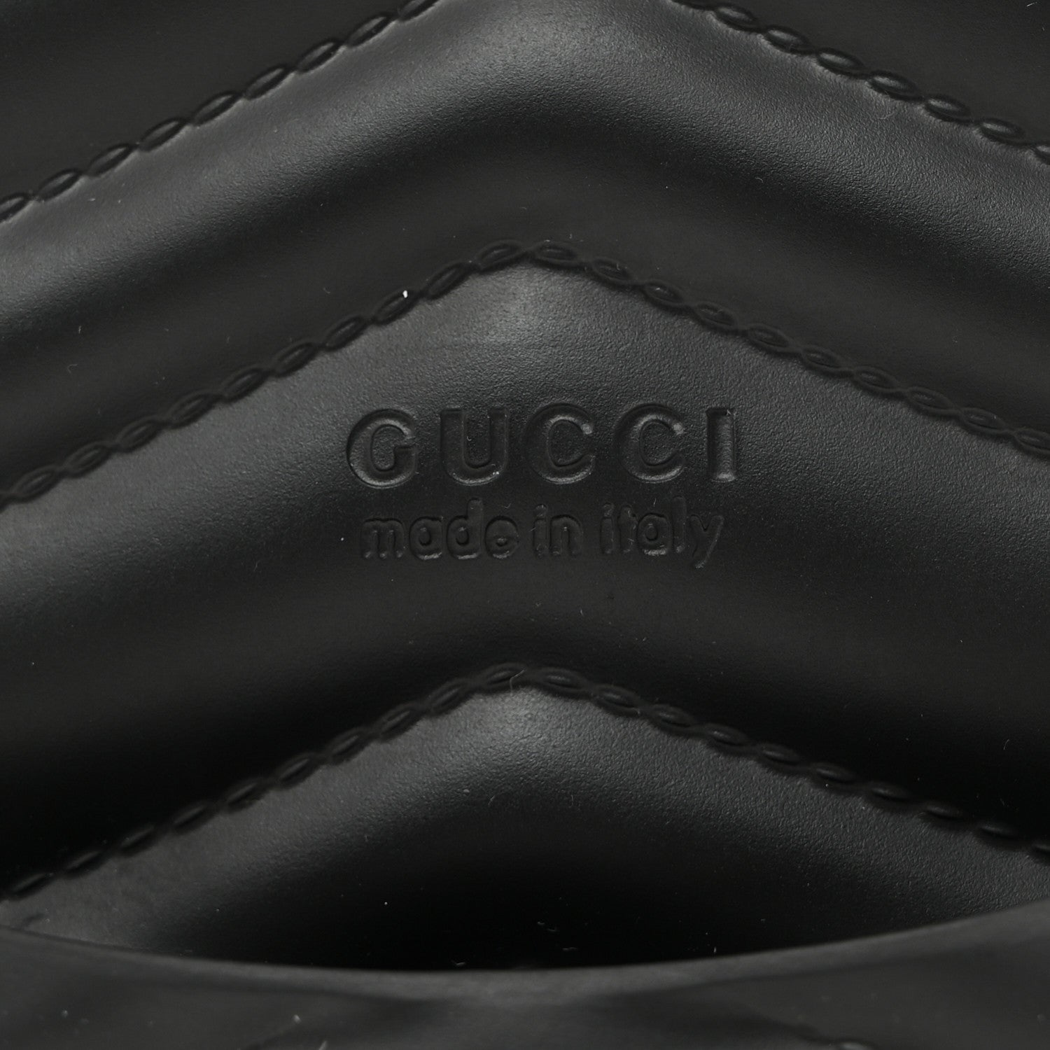 Gucci Rubber Chevron Logo Embossed Womens Thong Platform Sandals 35 Black 8 of 9