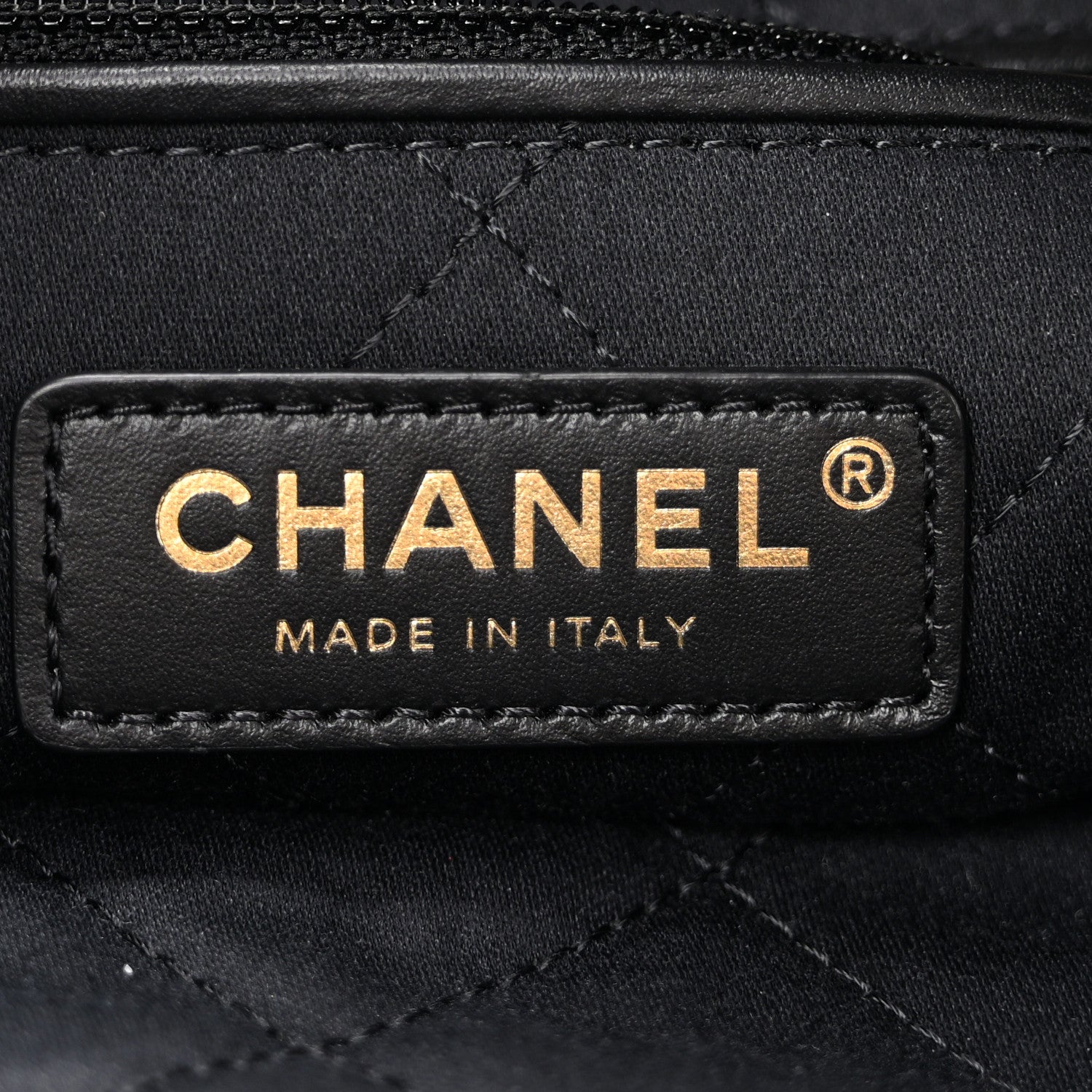 Chanel Shiny Caviar Quilted Monochrome Small Chanel 22 Black 7 of 12