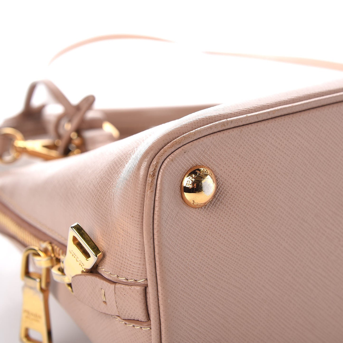 Saffiano Lux Small Promenade Tote Cammeo
