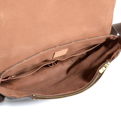 Louis Vuitton Monogram Beaubourg MM Messenger Bag 5 of 7