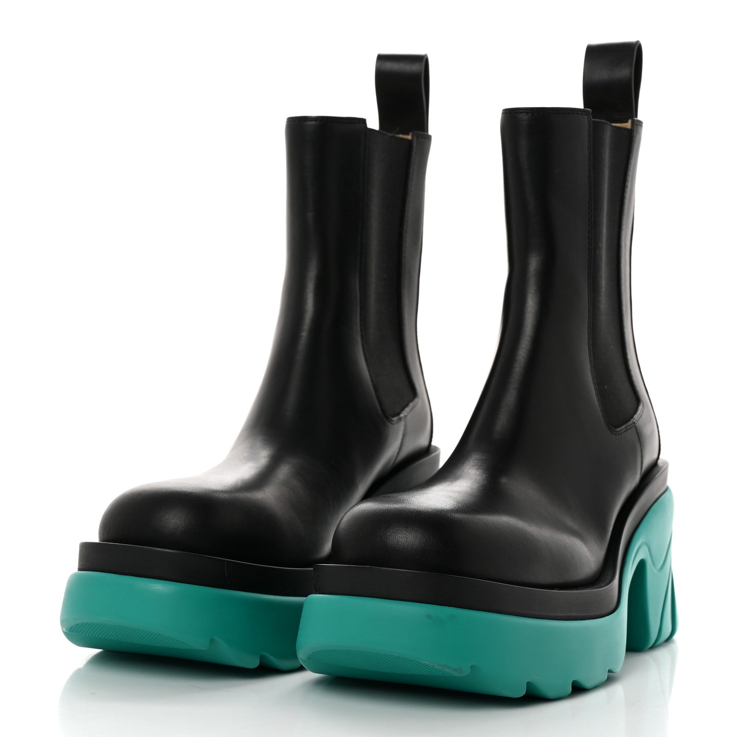 Calfskin The Flash Chelsea Boots 38 Black Neptune