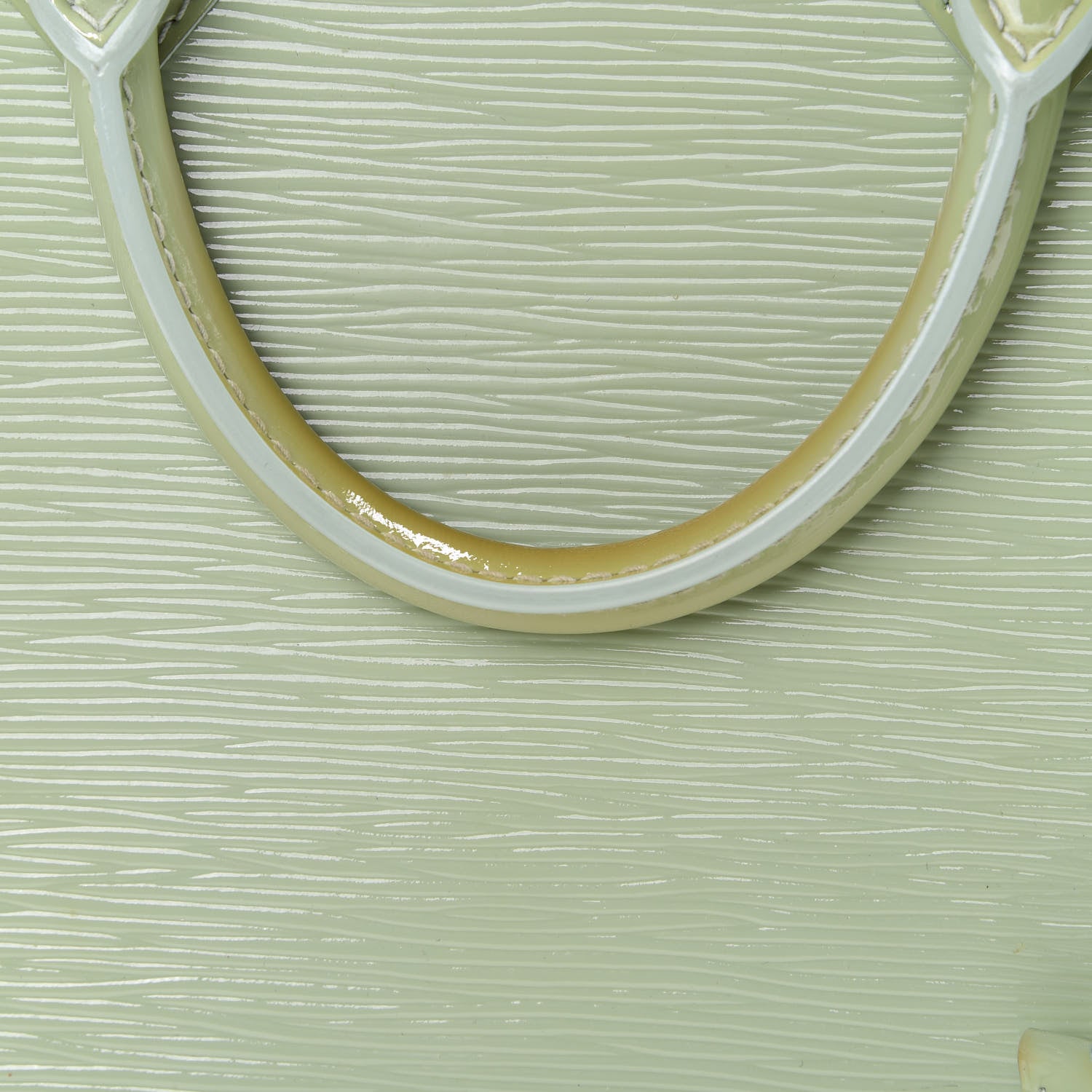 Louis Vuitton Electric Epi Alma PM Amande 14 of 16