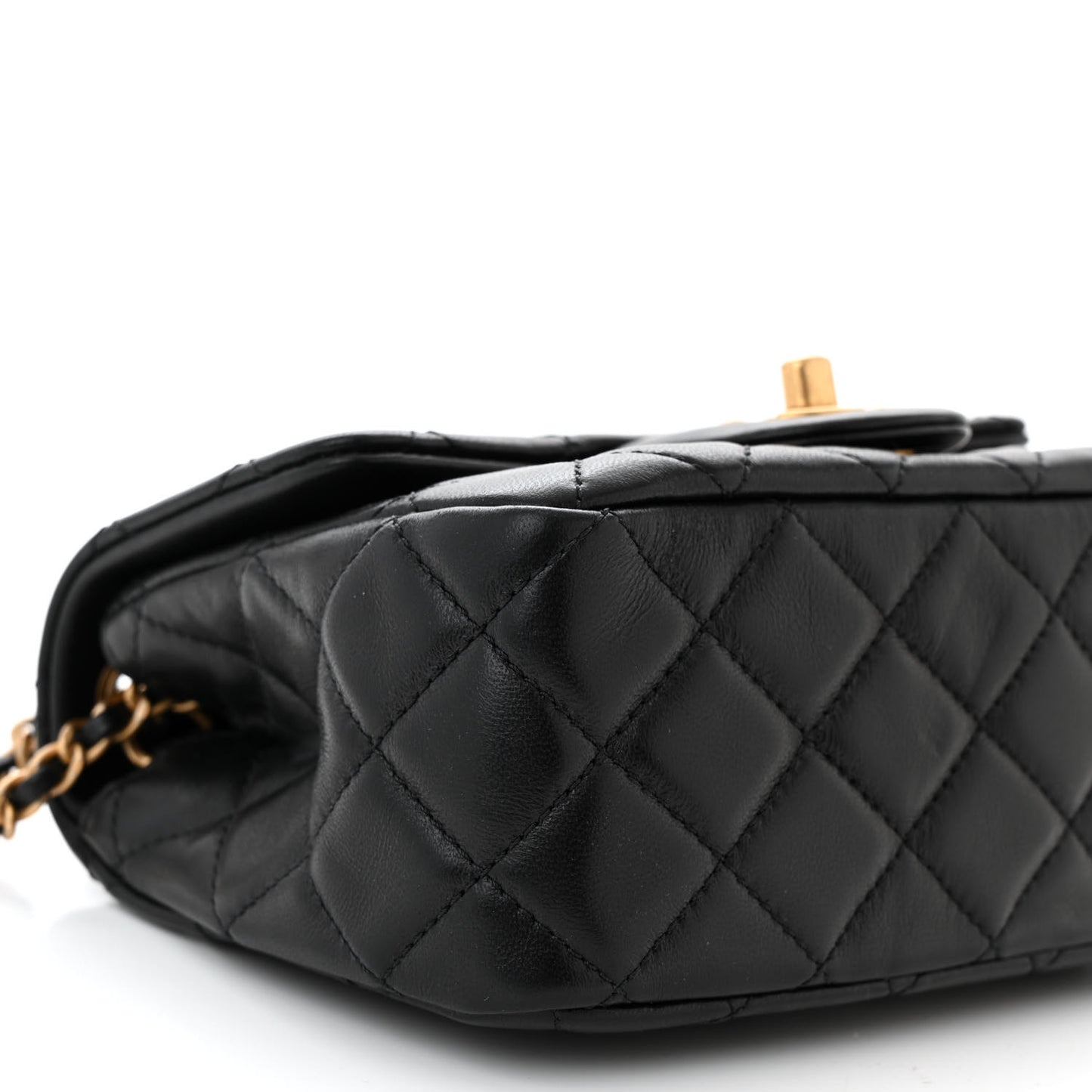 Lambskin Quilted Mini Pearl Crush Flap Black