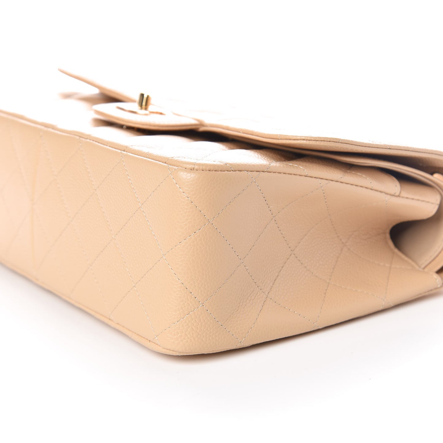Caviar Quilted Jumbo Double Flap Beige Clair