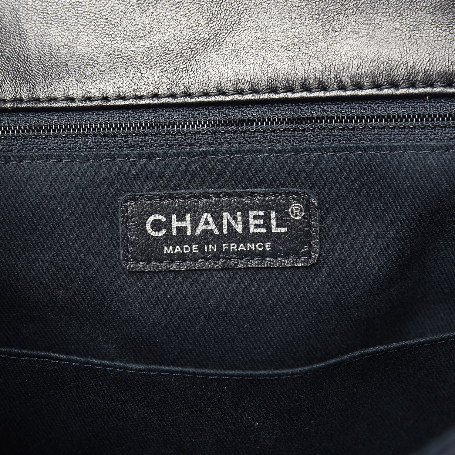 Chanel Lambskin Quilted Messenger Bag Dark Navy 6 of 13