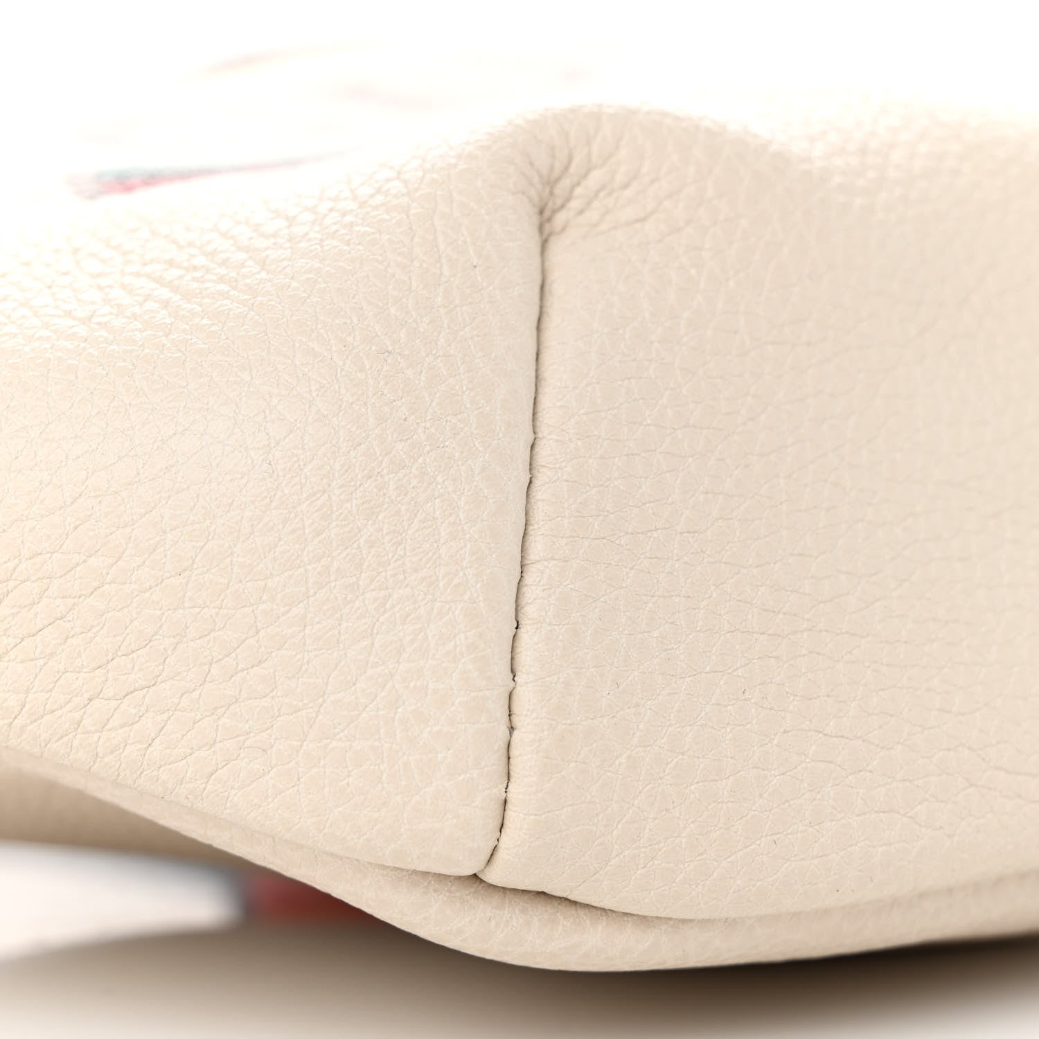 Gucci Grained Calfskin Logo Belt Bag White 9 of 10