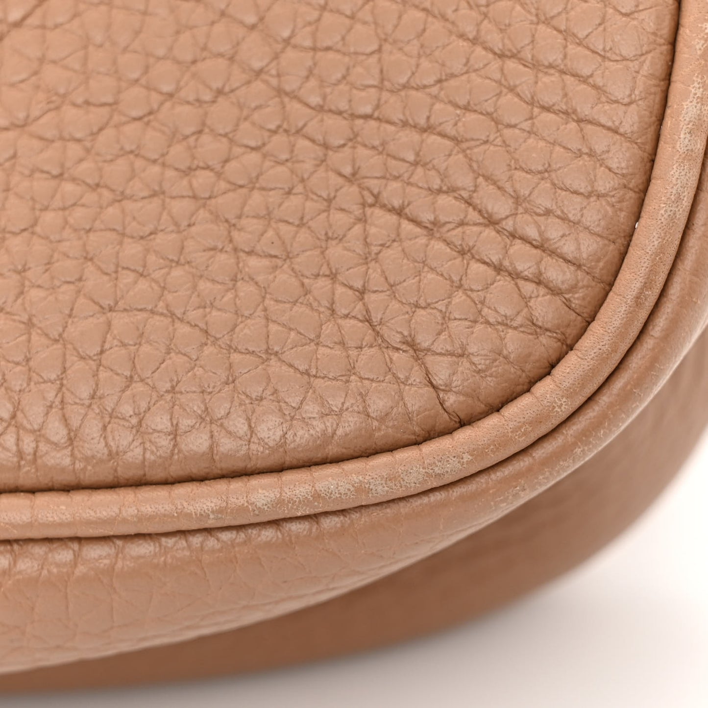 Pebbled Calfskin Small Soho Disco Bag Camelia