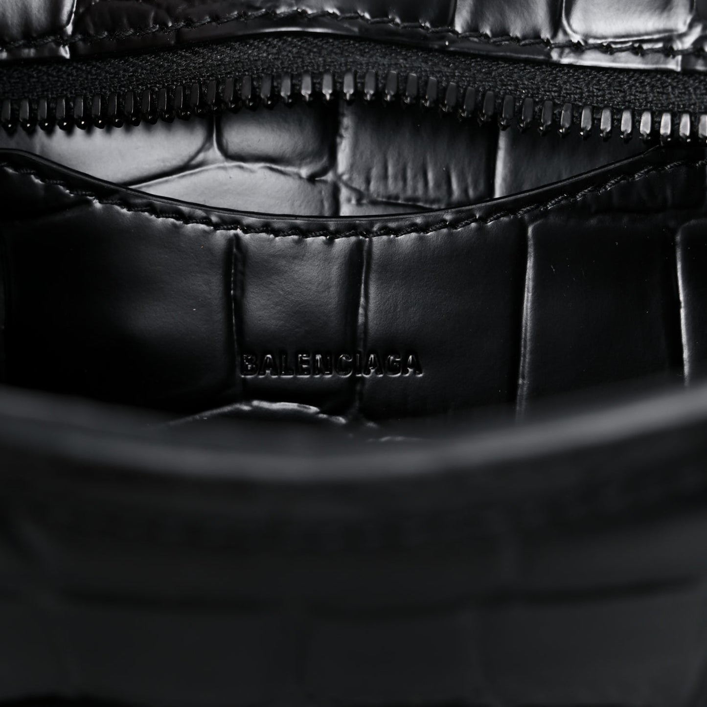 Semi Shiny Calfskin Crocodile Embossed Neo Classic Black Hardware Mini City Black