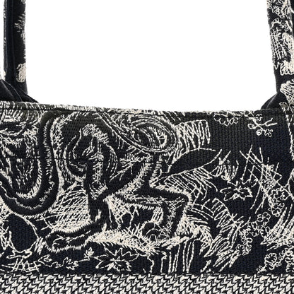 Christian Dior Canvas Embroidered Medium Dioriviera Toile De Jouy Reverse Book Tote Blue 8 of 13