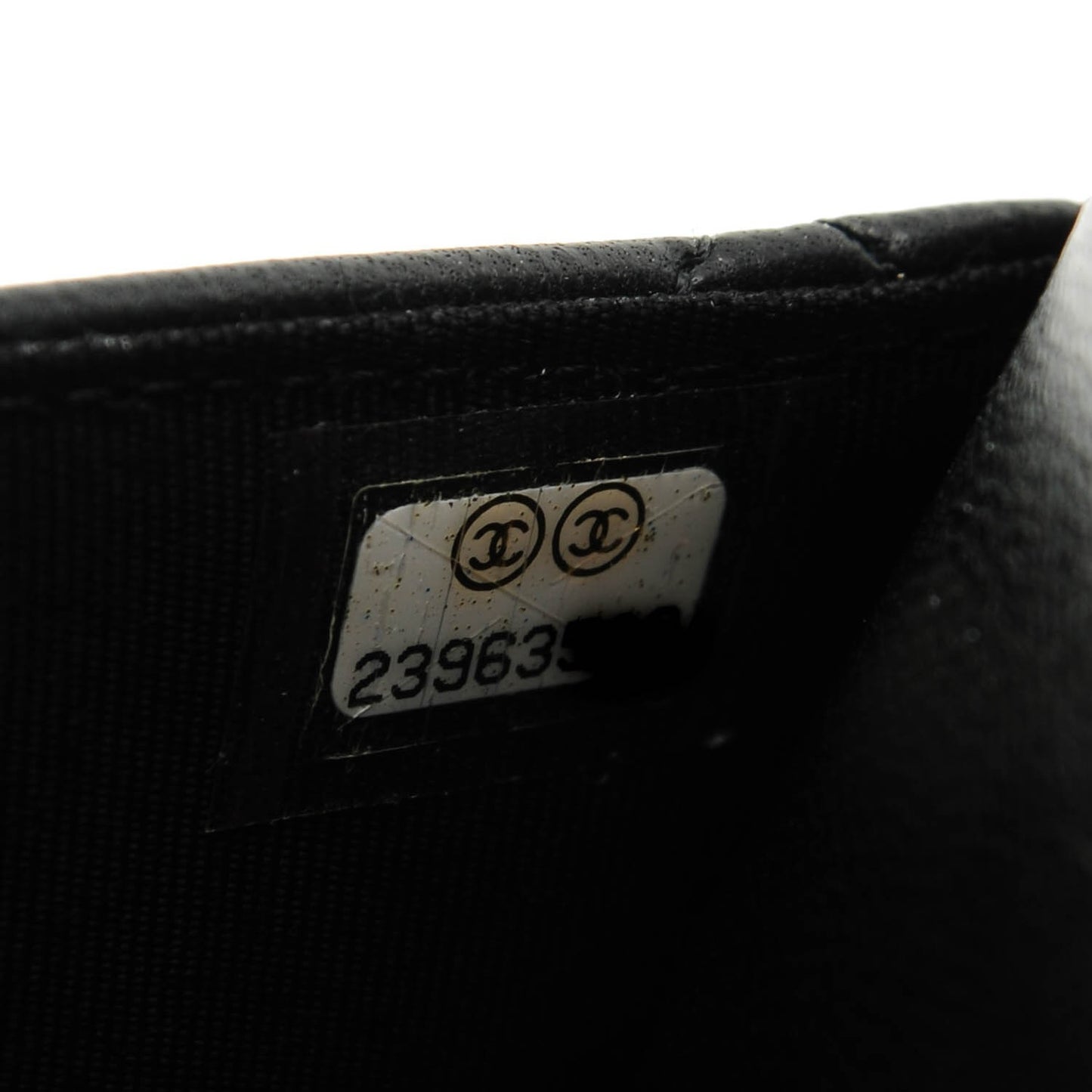 Lambskin Quilted Wallet On Chain WOC Black
