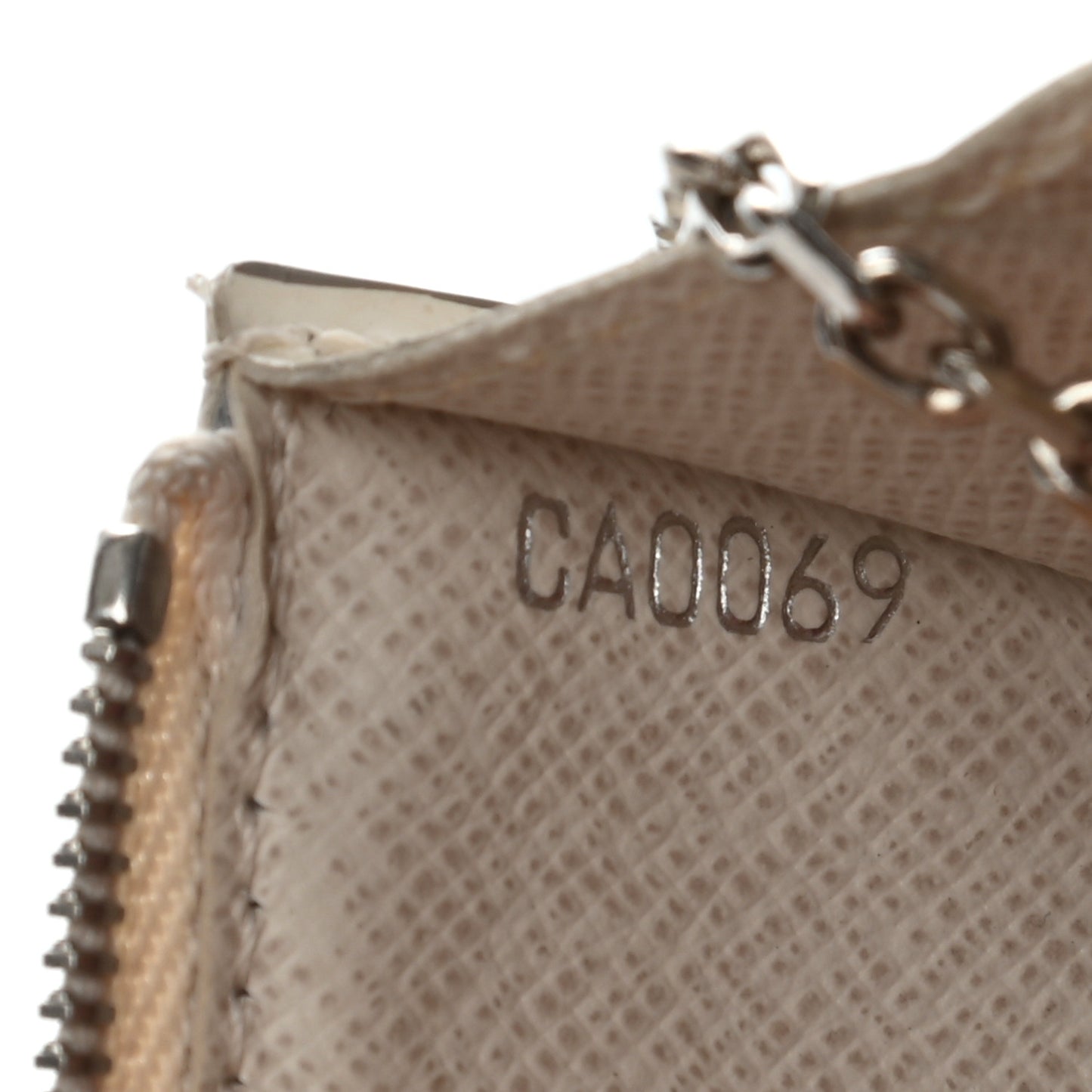 Epi Key Pouch Ivory