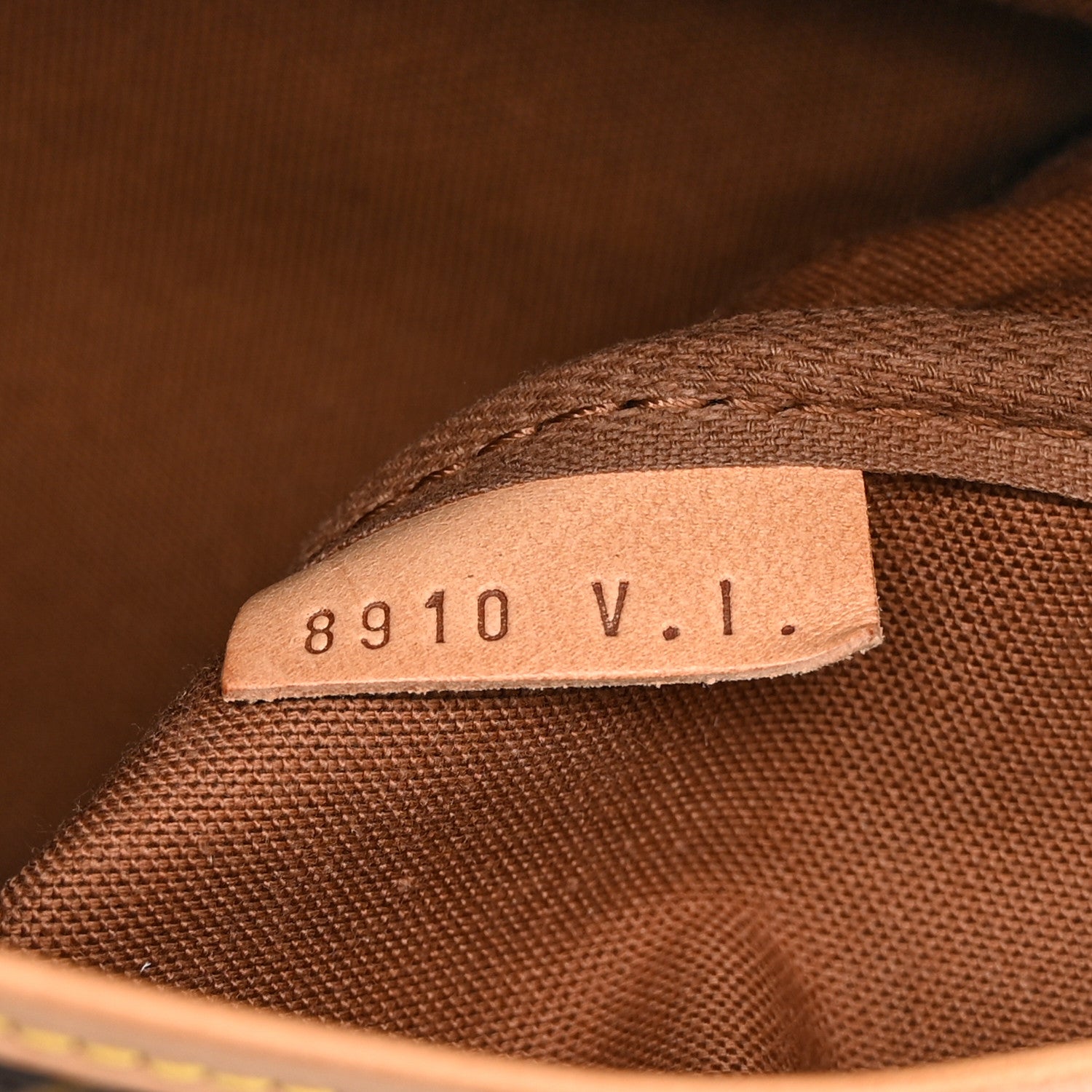 Louis Vuitton Monogram Saumur 35 8 of 11