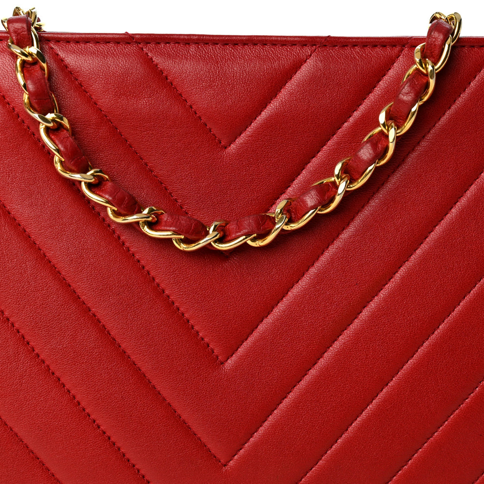 Chanel Lambskin Chevron Small Shoulder Bag Red 1999002 – FASHIONPHILE