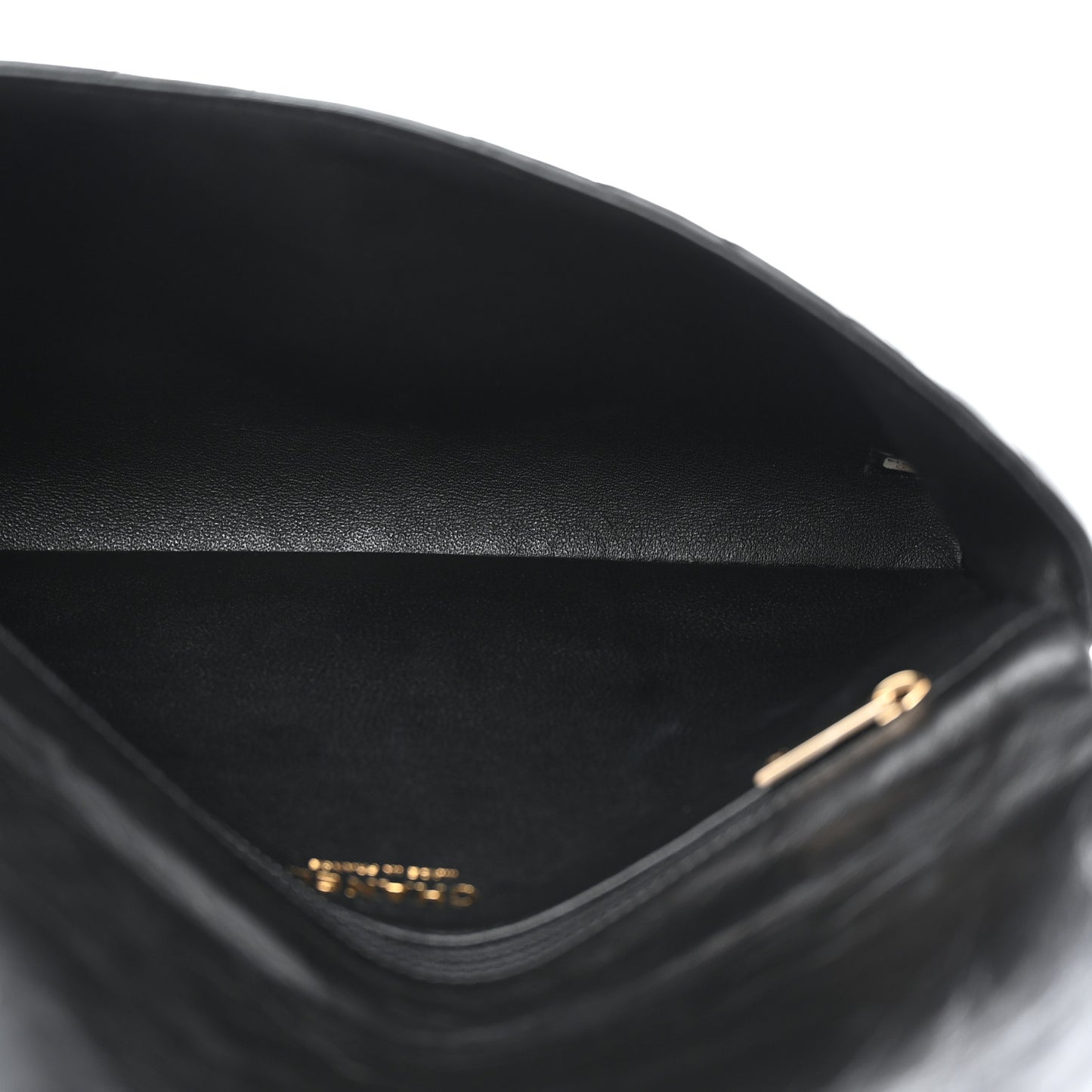 Aged Calfskin Chevron Quilted Reissue 2.55 Clutch Black