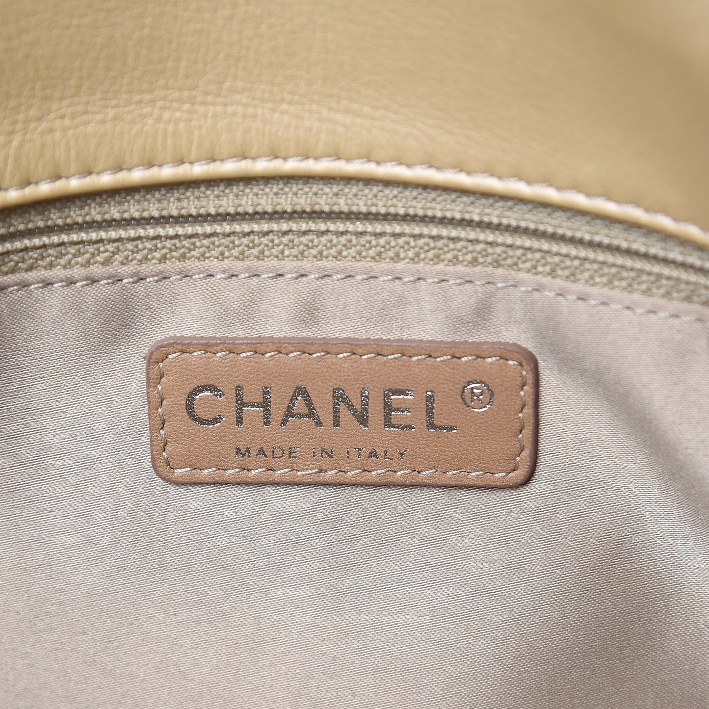 Calfskin Ultimate Stitch Flap Gold