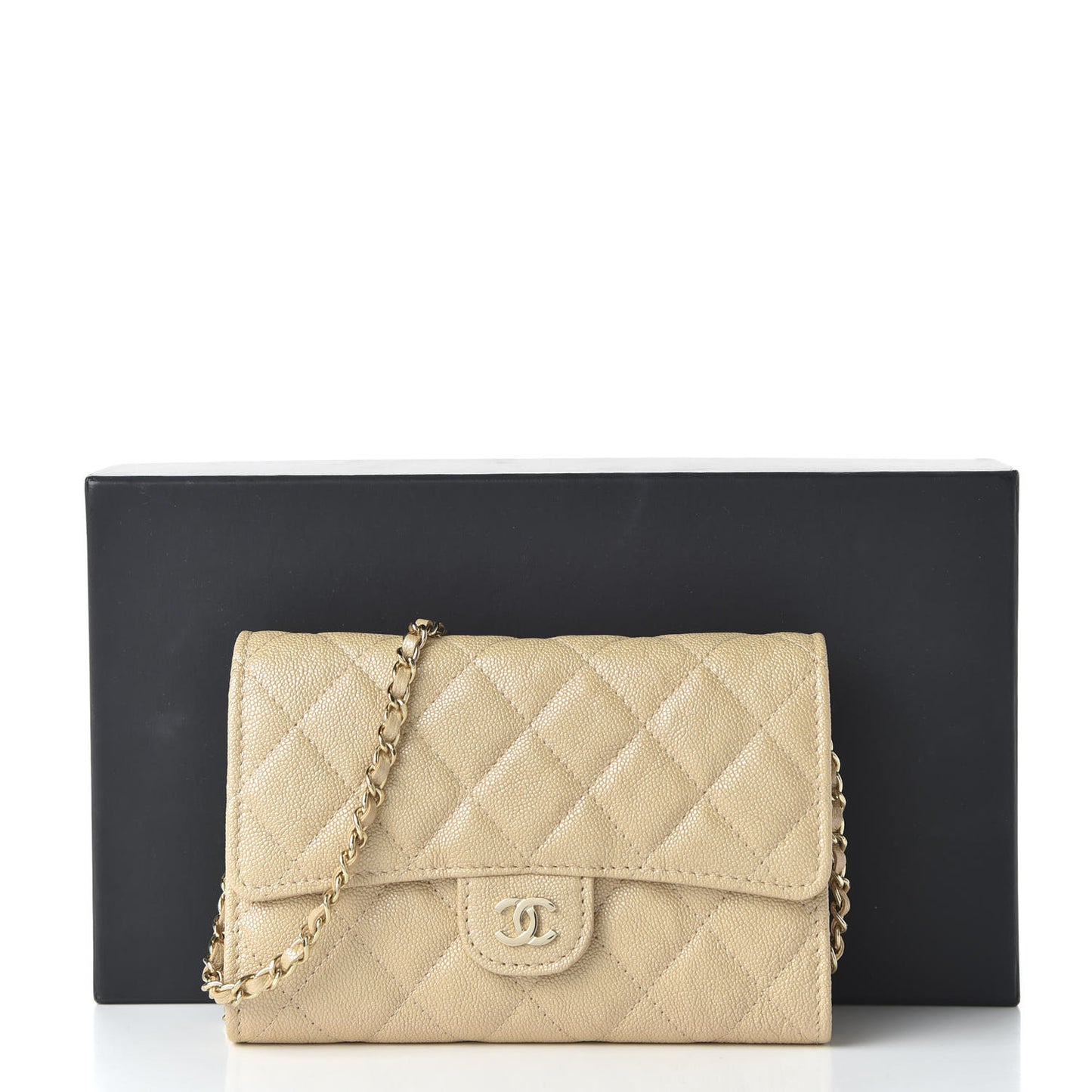 Iridescent Caviar Quilted Classic Clutch With Chain Beige